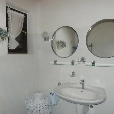 Apartment Apartman Vrsi